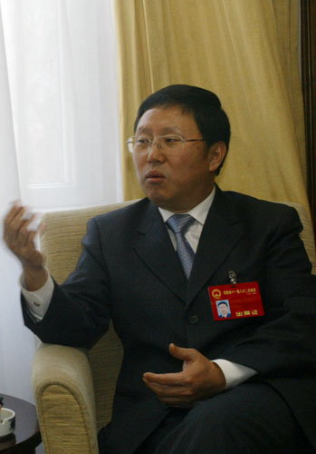 人大代表陈敬如三级联防打造和谐沁阳