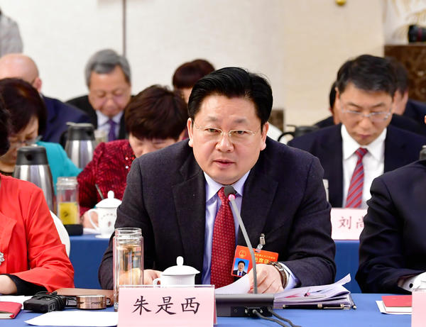 全国人大代表,驻马店市委副书记,市长朱是西发言