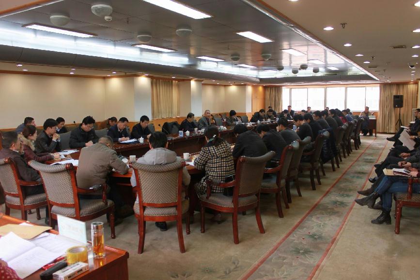 大会秘书处简报组召开全体工作人员会议